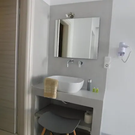 Getaway - Economy Basement *